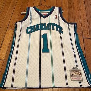 Mitchell & Ness Basketball Throwback Jersey